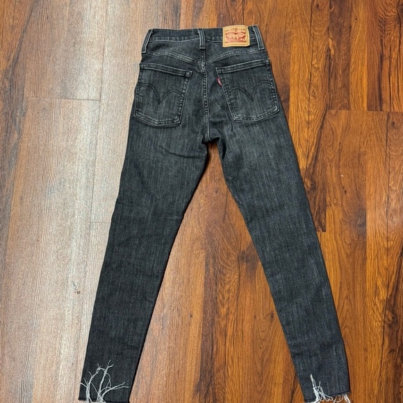 Levi's Wedgie Skinny Jeans Women's Size 24 - Picture 7 of 7